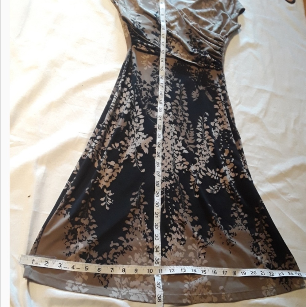 BCBG Brown Floral Stretch Maxi Dress XS - Picture 8 of 9